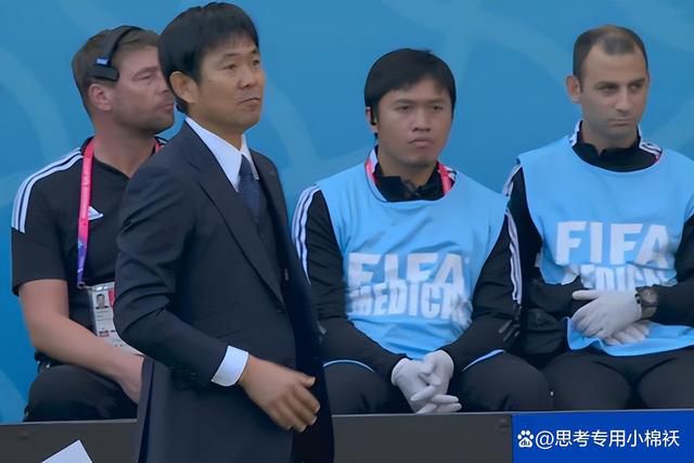亚洲综合伊人制服丝袜美腿